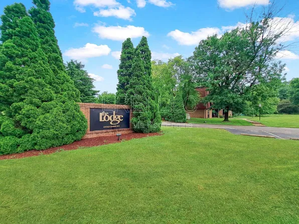 3500 Lodge Ln APT 240, Louisville, KY 40218