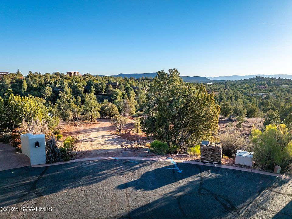 1st image of 120 Silverleaf Dr