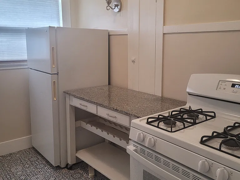 5606 Taft Ave #3 — Photo 5