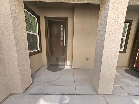 2nd image of 1061 Nutmeg Landing Ct