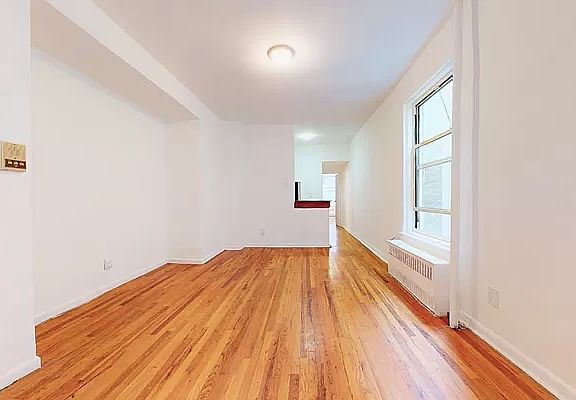 2nd image of 2785 Broadway APT 4I