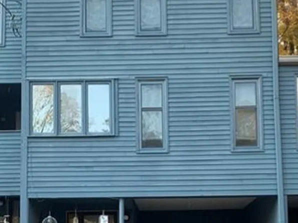 527 Hilliard St #A, Manchester, CT 06042