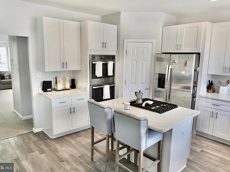 8275 Shannons Landing Way — Photo 3