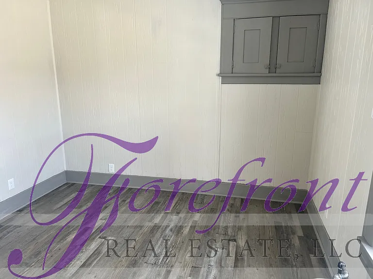 232 S Kenwood St — Photo 9
