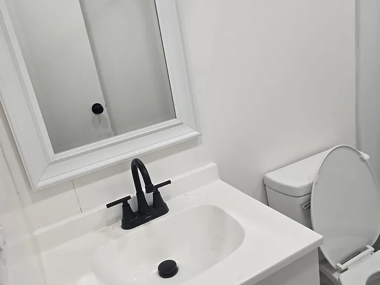 815 Saint Charles Dr — Photo 10
