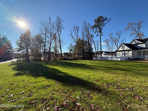 3rd image of 3610 Arrowwood Drive N