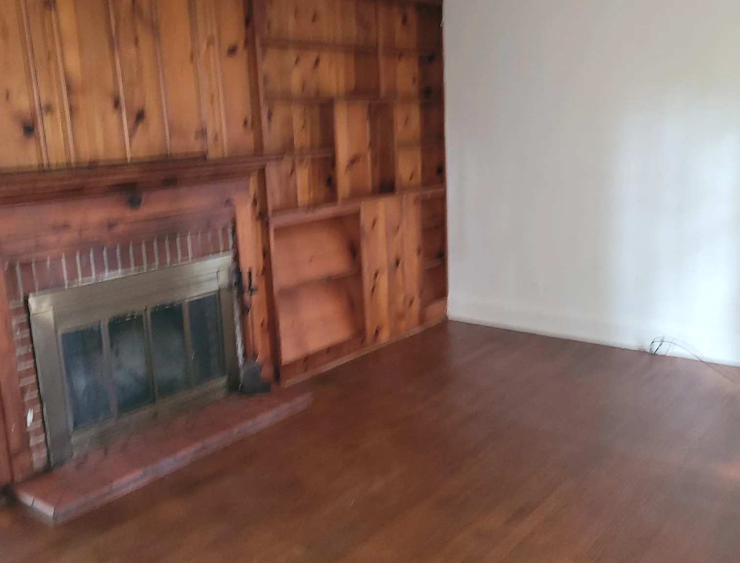 3 bed, 1.5 bath, 1316 sqft, $1,295 — Photo 2