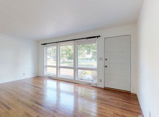 305 Edgebrook Dr, Champaign, IL 61820