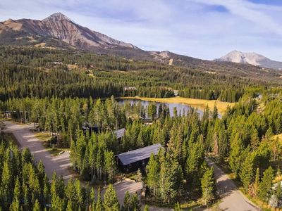 4 Lakewood Dr, Big Sky, MT, 59716