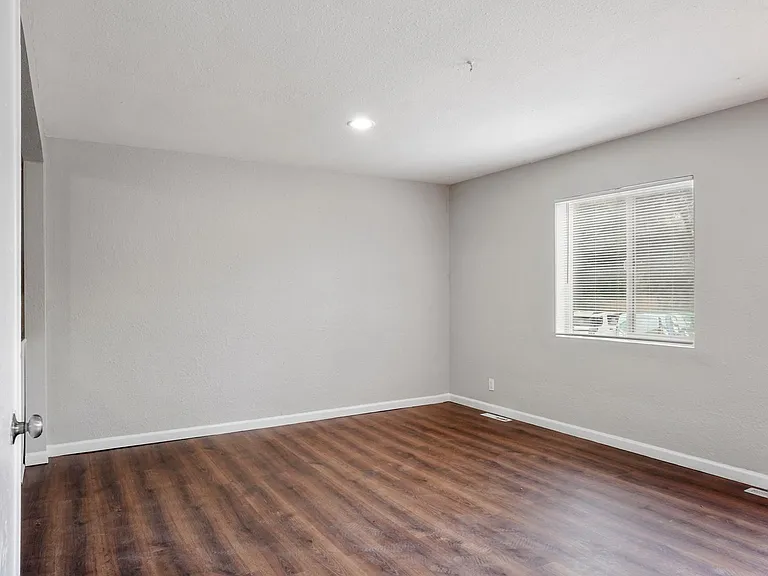 982 S Sheridan Blvd — Photo 4