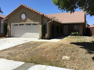 1055 Burton St, Hemet, CA 92545