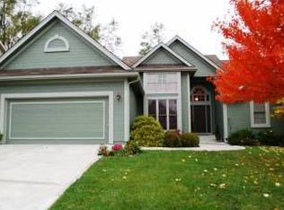 8812 N Kirkwood Ave, Kansas City, MO 64154