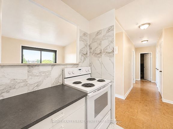 4th image of 80 Blackfriar Ave #305