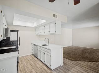 520 N STAPLEY Drive #205, Mesa, AZ 85203