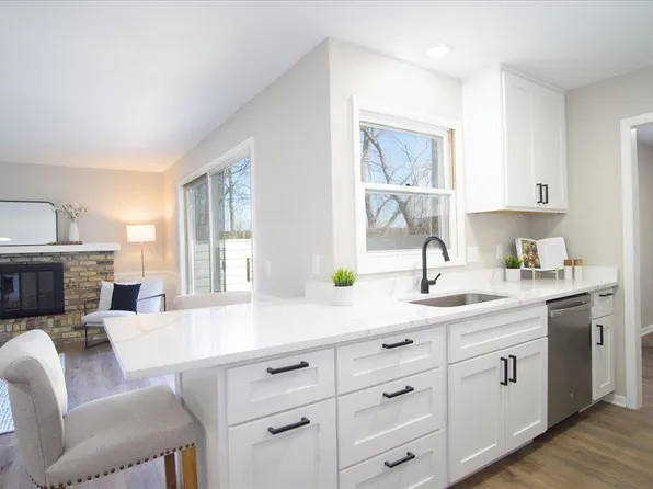 30 Whitcomb Circle #10 D, Madison, WI 53711