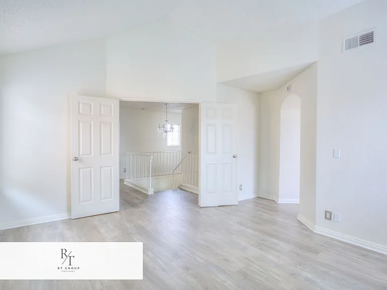 13006 Parkview Dr — Photo 20