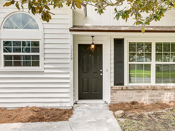 2nd image of 1323 Gettysburg Dr #B