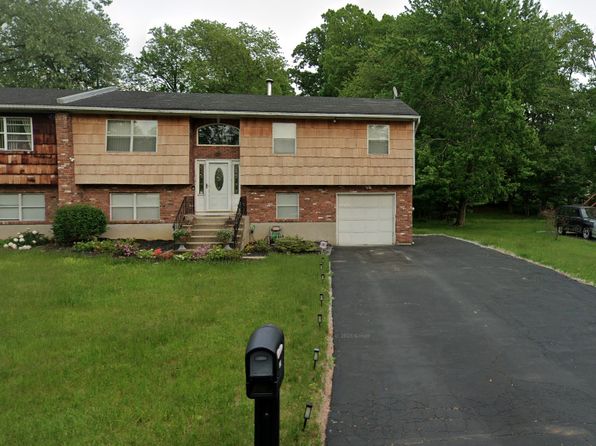 14 Michele Ct