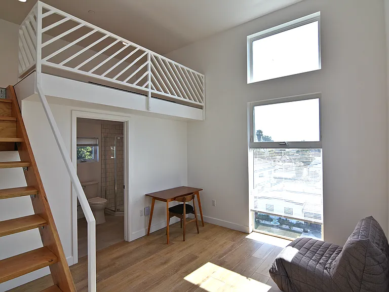 2533 S Curson Ave #3H — Photo 9