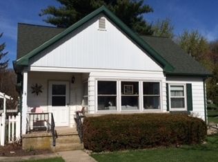 2215 Maple St, Cross Plains, WI 53528