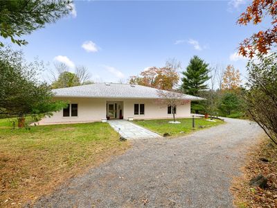 3 Scr Ln, Victor, NY, 14564