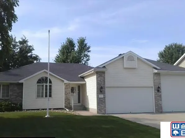 7761 Lowell Ave, Lincoln, NE 68506
