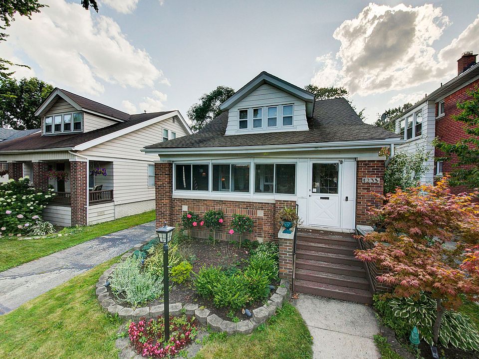 1st image of 1233 Beaconsfield Ave