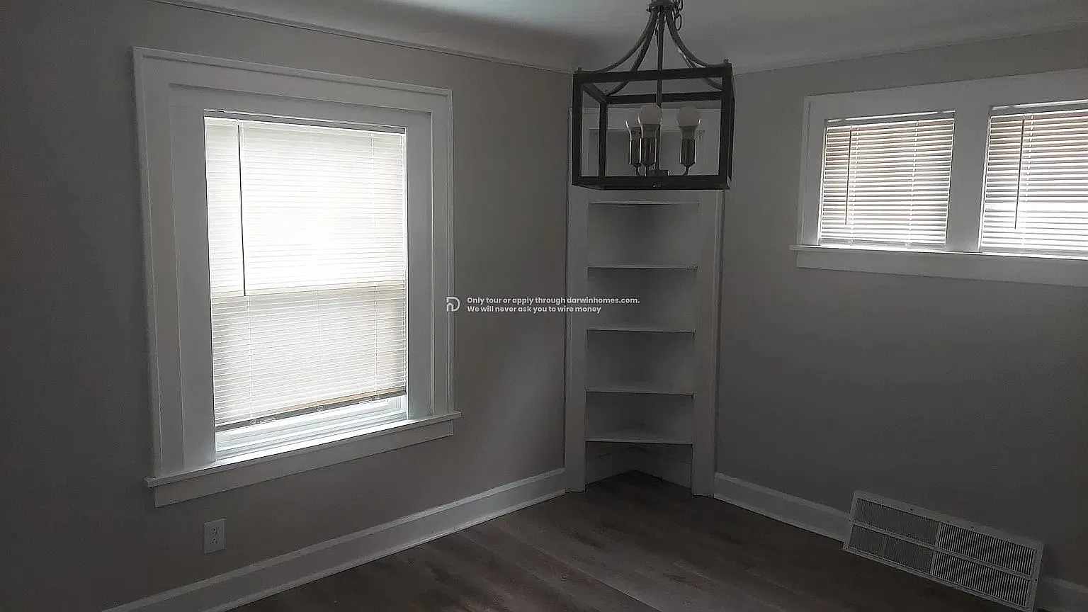3 bed, 1.5 bath, 1540 sqft, $1,797 — Photo 3