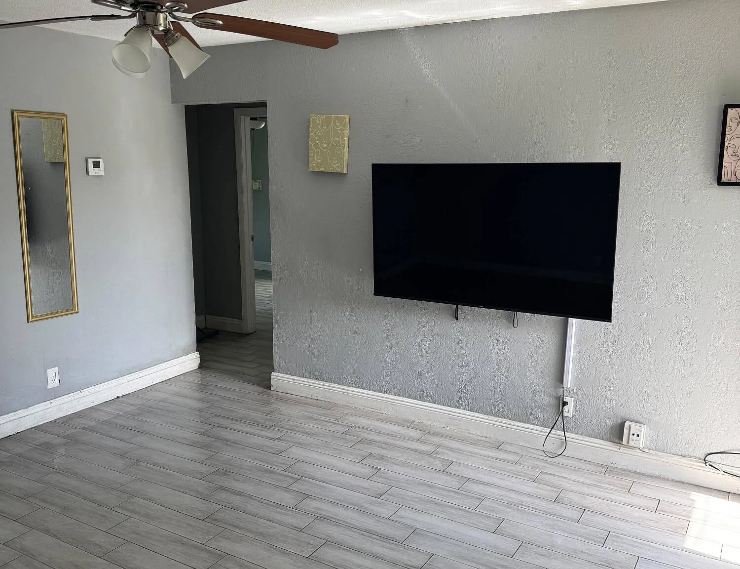 2 bed, 1.0 bath, 754 sqft, $1,990 — Photo 4