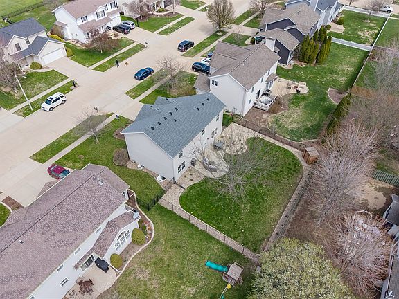 5th image of 3291 Red Jasper St
