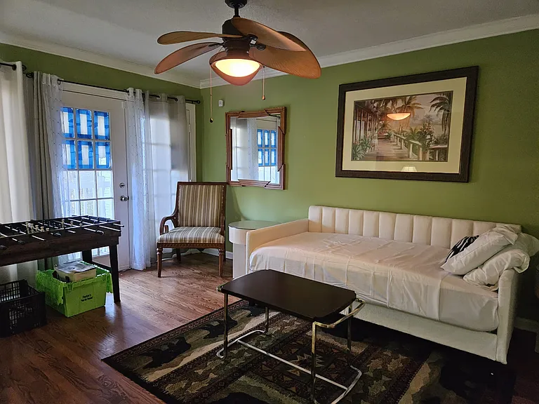 2566 Vauxhall Pl — Photo 11