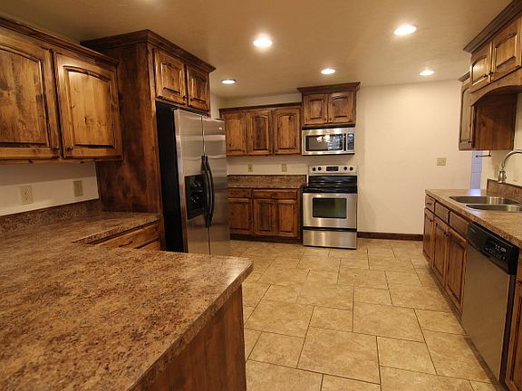 5th image of 1465 Ponderosa Dr