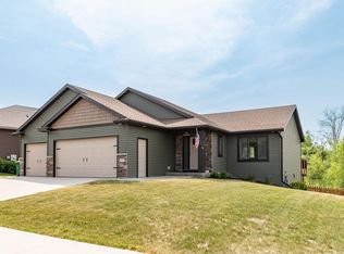 3572 Bridgeview Dr SE, Rochester, MN 55904
