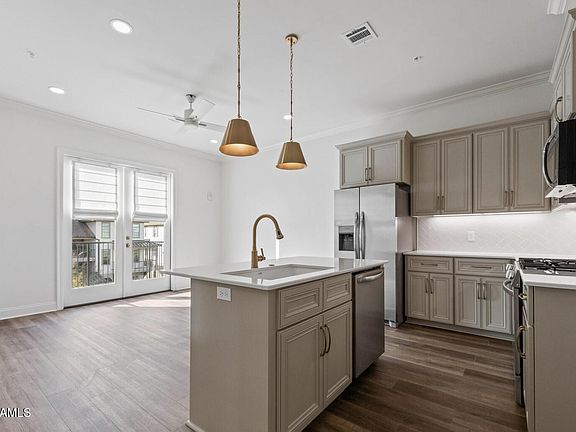 3rd image of 200 Prescott Blvd #300