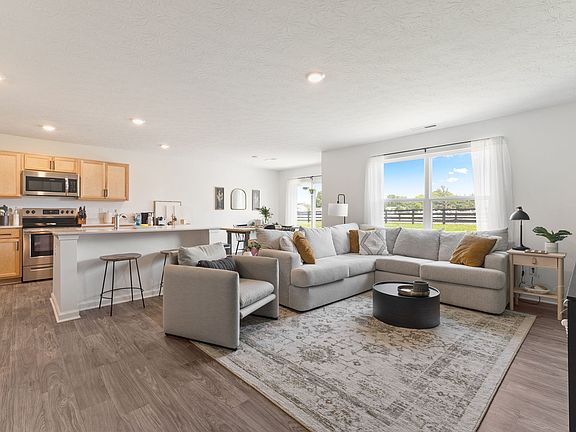 4th image of 1439 Bigleaf Dr