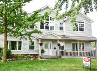 453 E Elk Grove Blvd, Elk Grove Village, IL 60007