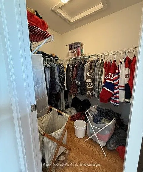 113 Pike St — Photo 25