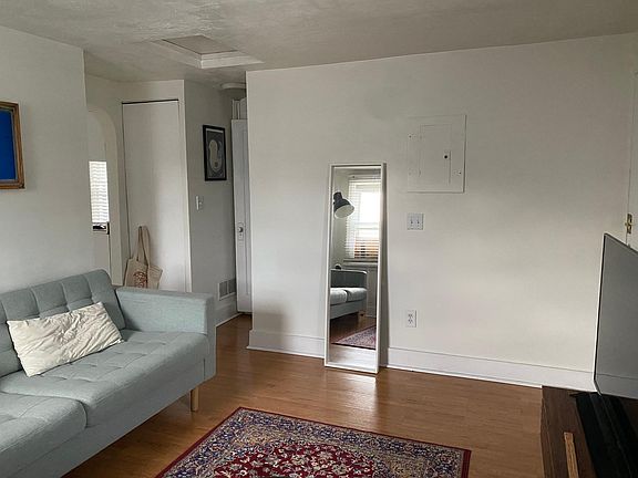 4th image of 764 S Windsor St #3
