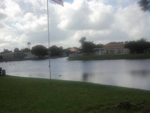 5th image of 291 Swan Ln