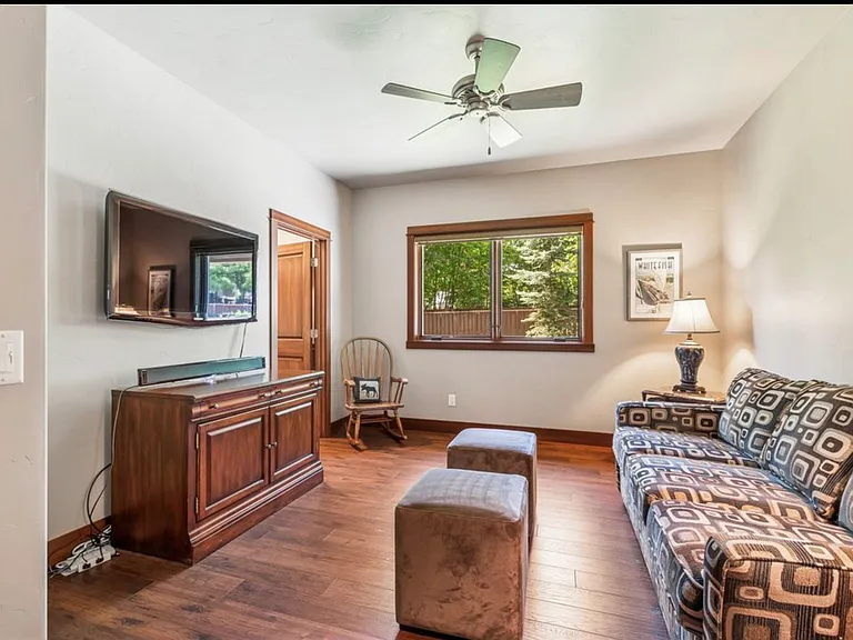 310 & 312 Fairway Dr — Photo 18
