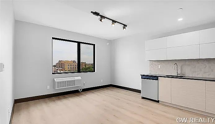 1st image of 92 Linden Blvd #4F