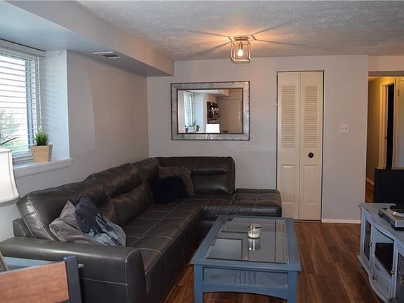 3rd image of 2465 Brook Ledge Rd APT 13A