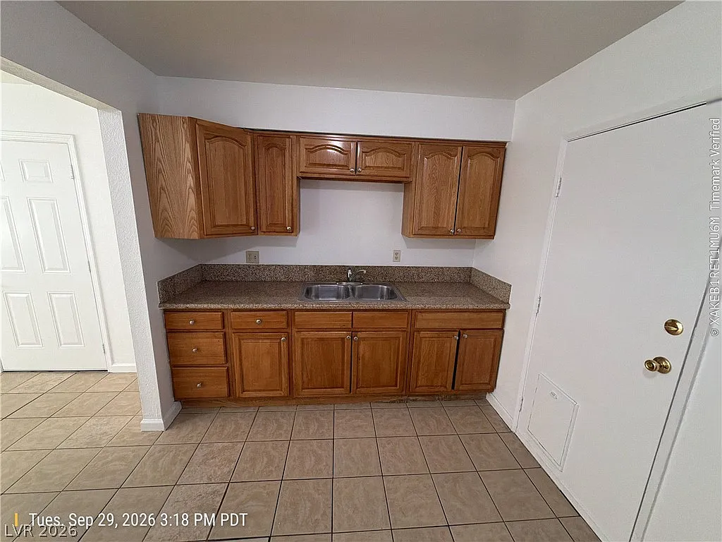 1 bed, 1.0 bath, 1632 sqft, $851 — Photo 4