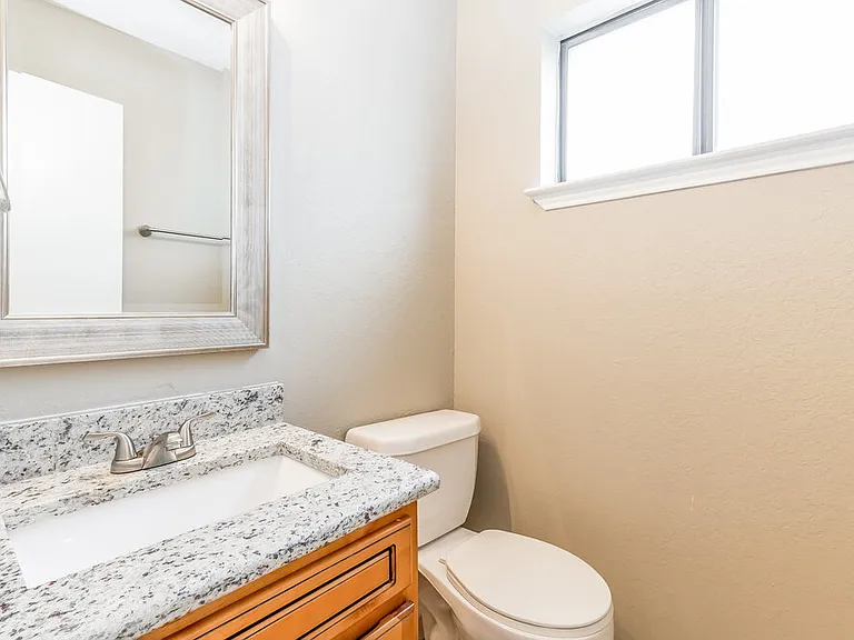 1513 Longshadow Ln — Photo 10