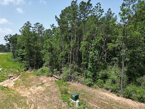 4th image of 15884 Ridge Oak Rd