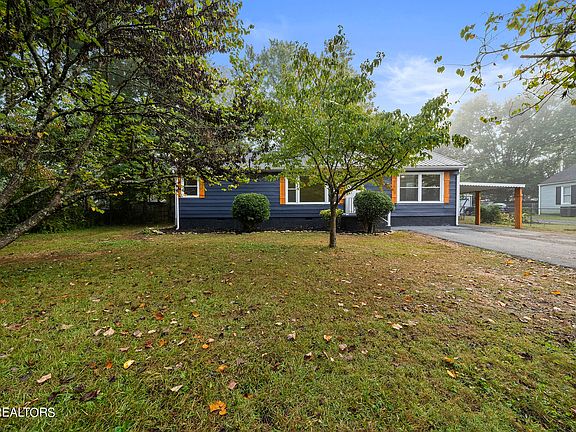 2nd image of 5036 Fowler Ln