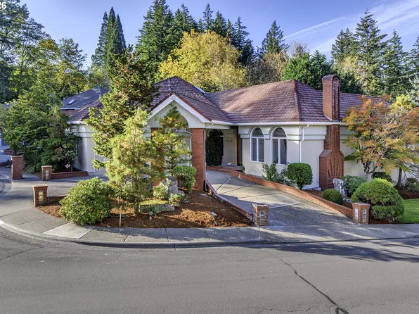 11548 NW Blackhawk Dr, Portland, OR 97229