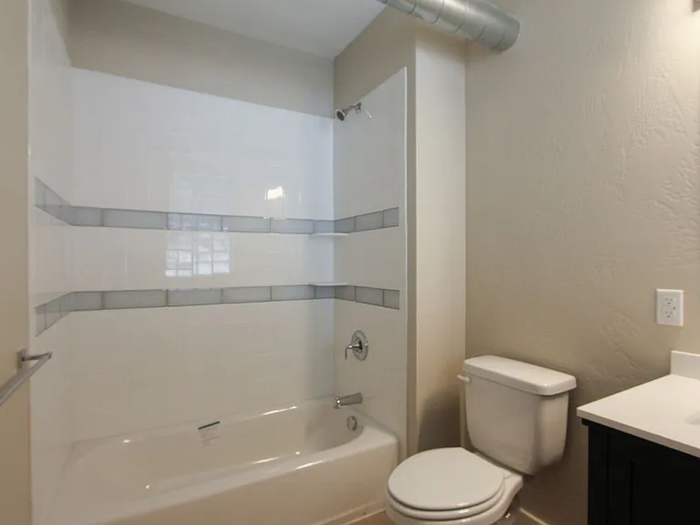 1119 S Braddock Ave — Photo 16