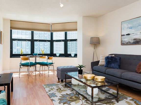 5th image of 3660 N Lake Shore Dr APT 503