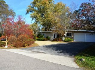 21201 N 18th St, Barrington, IL 60010